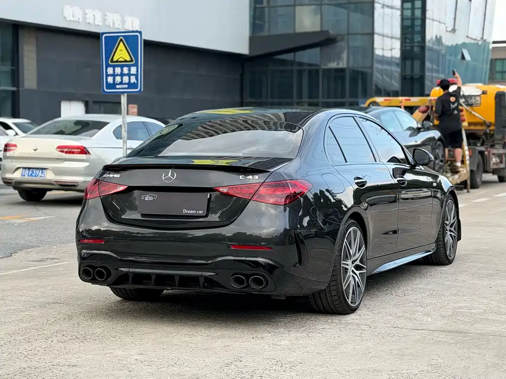 Mercedes-Benz C-Class AMG 2026 — фото 12