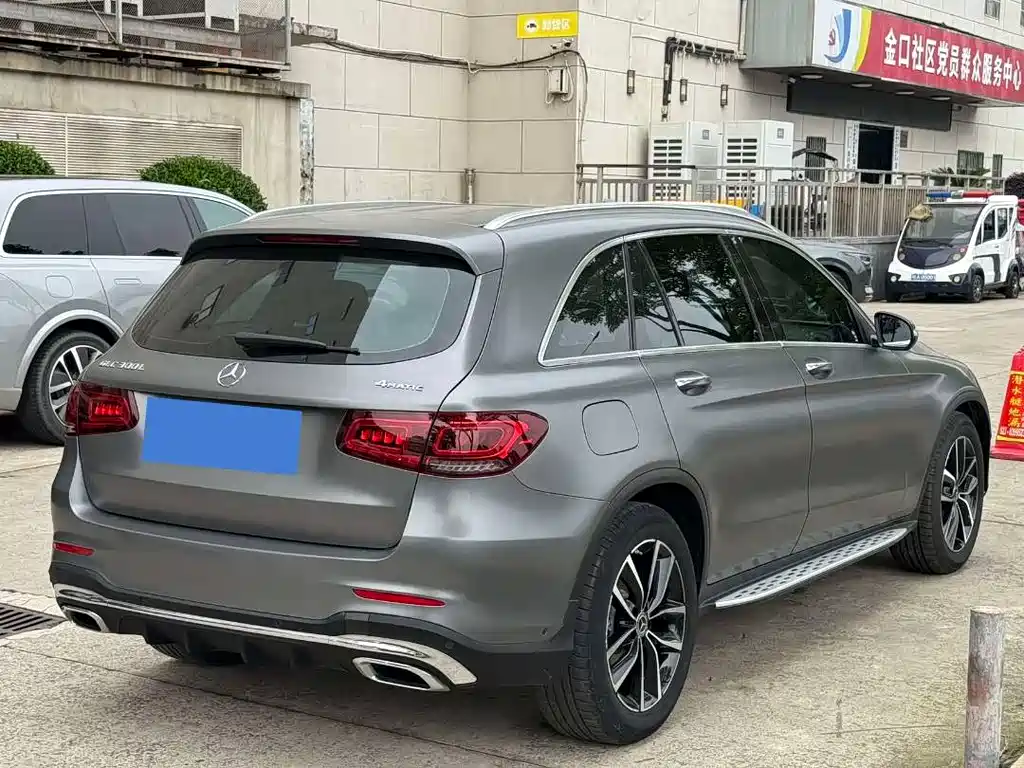 Mercedes-Benz GLC 2021 — фото 16