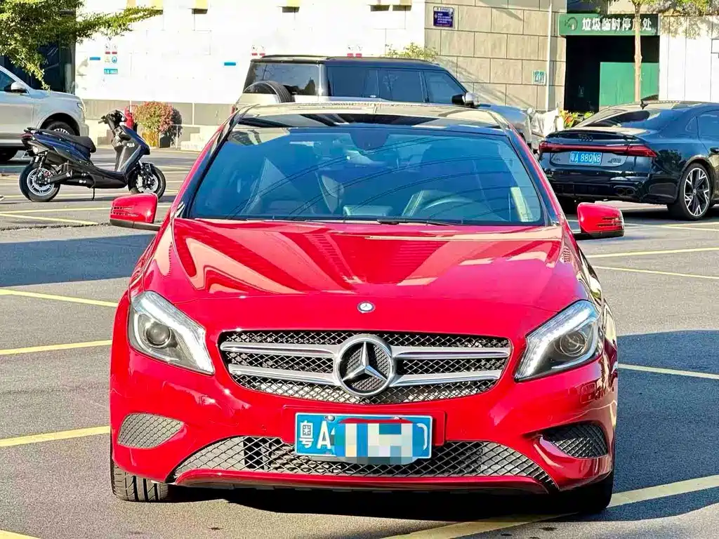 Mercedes-Benz A-Class 2015