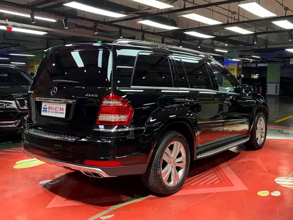 Mercedes-Benz GL-Class 2011