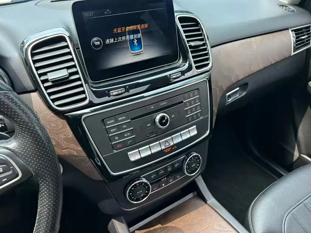 Mercedes-Benz GLE 2017 — фото 18