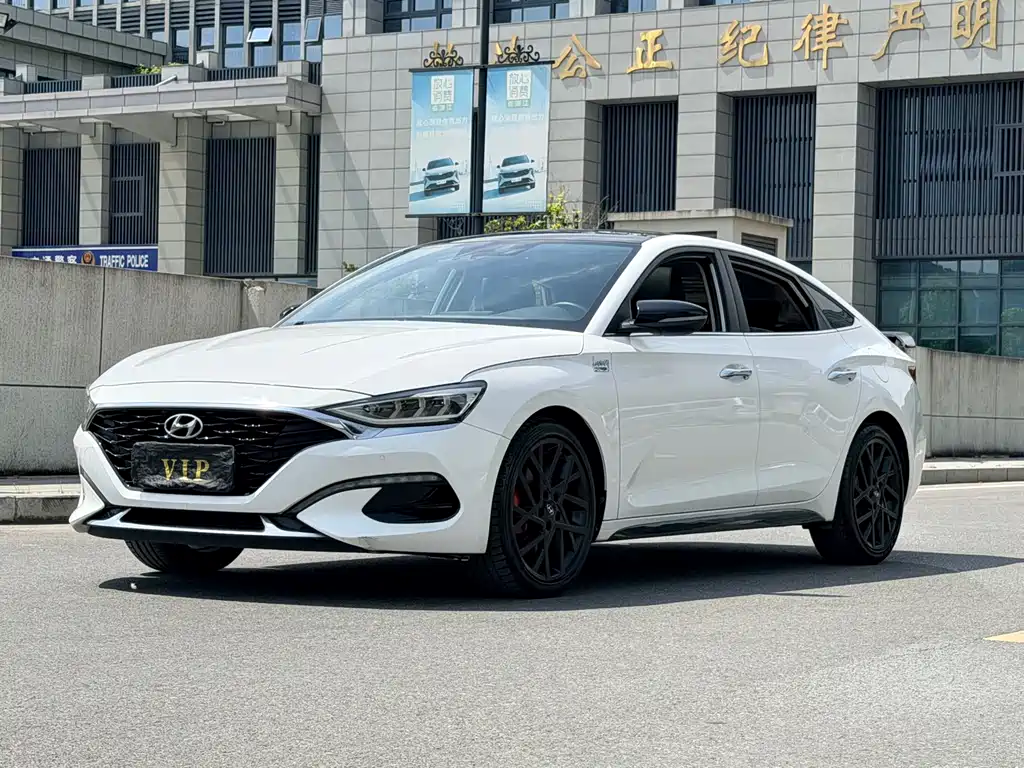 Hyundai Fista 2022 — фото 1