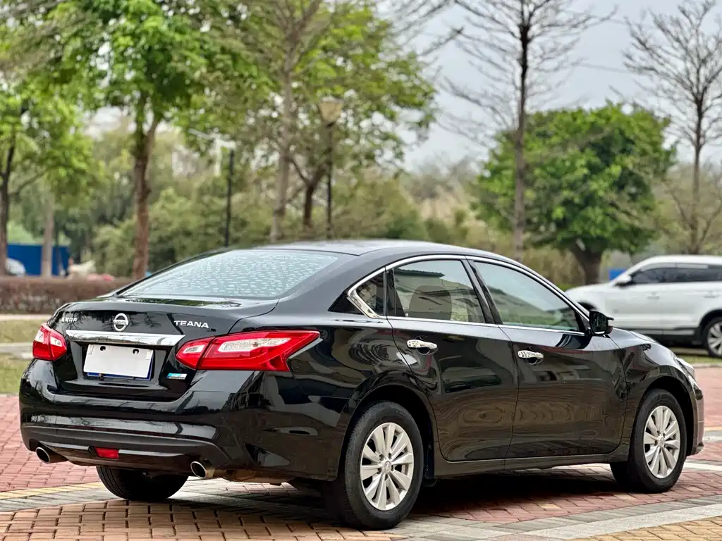 Nissan Teana 2018