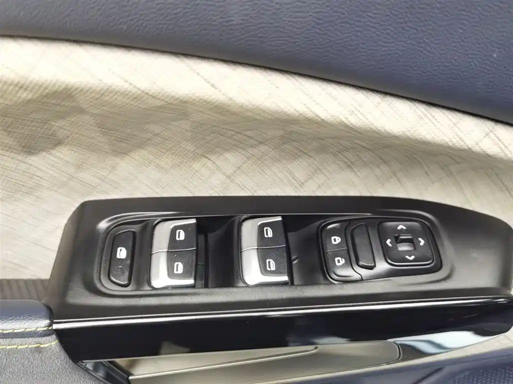 Baojun RM-5 2021 — фото 9
