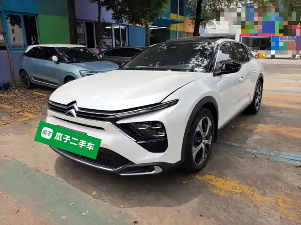 Citroën Versailles C5 X 2023