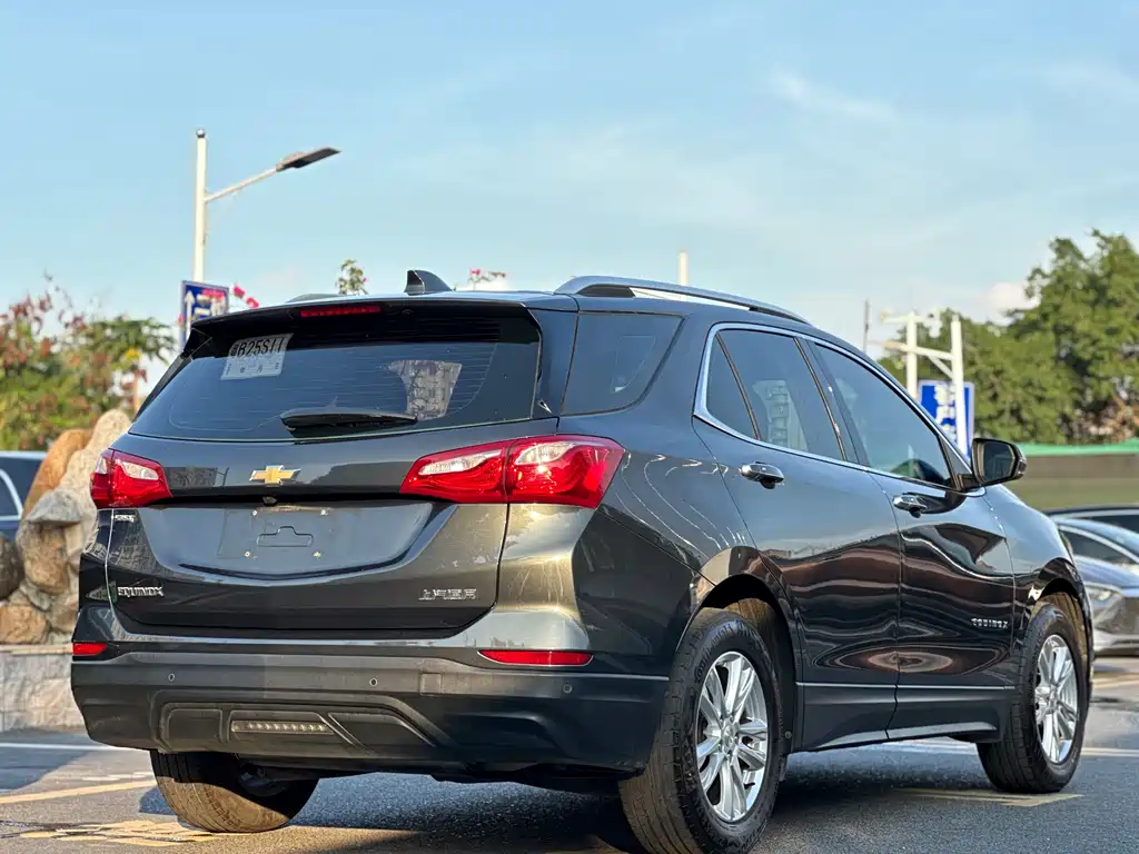 Chevrolet Equinox 2017 — фото 12
