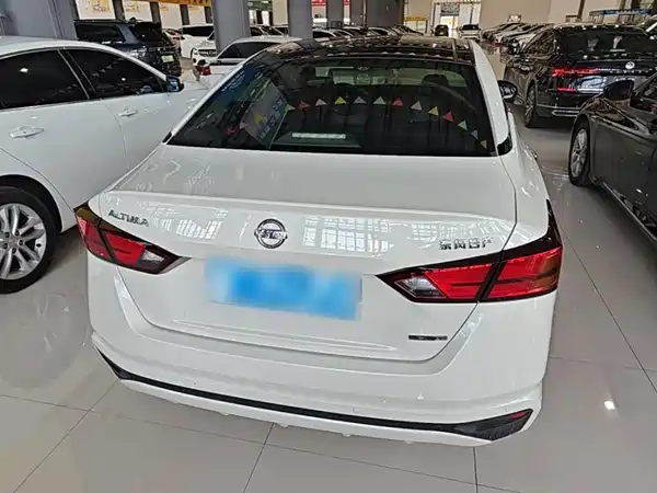 Nissan Teana 2021