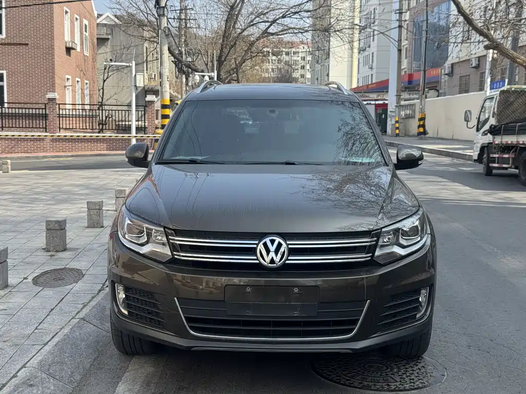 Volkswagen Tiguan 2014 — фото 2