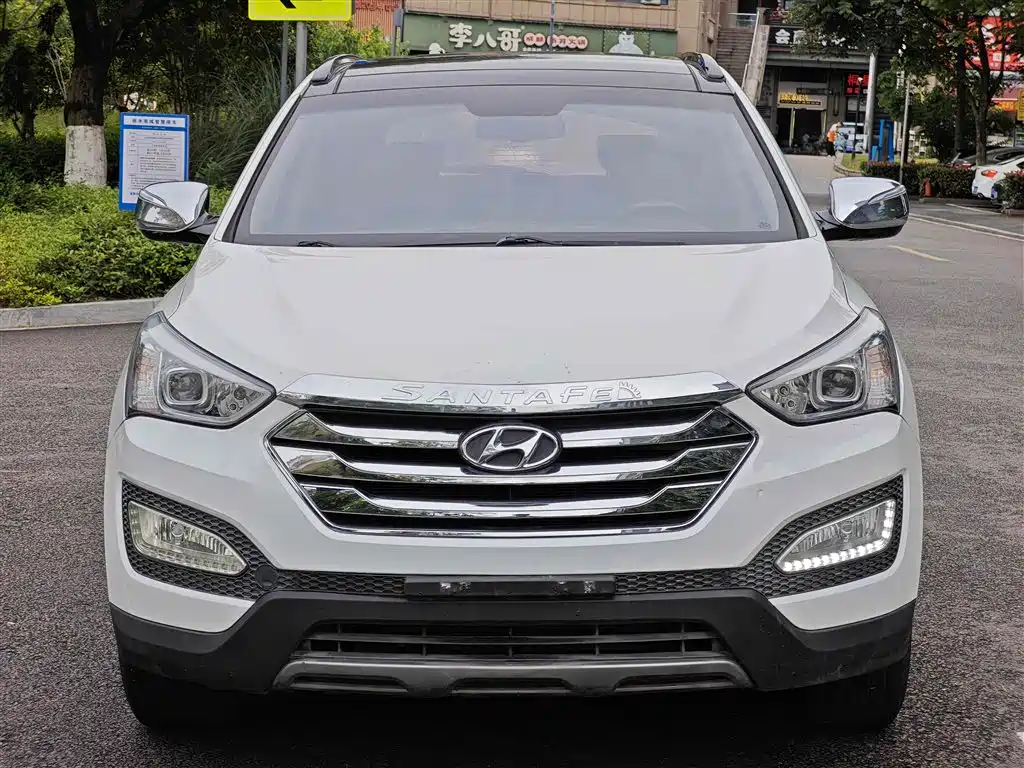 Hyundai Santa Fe 2013 — фото 2