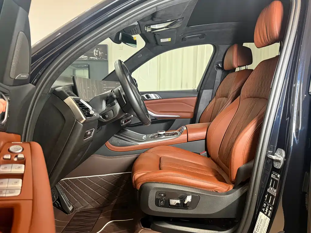BMW X7 2022 — фото 13