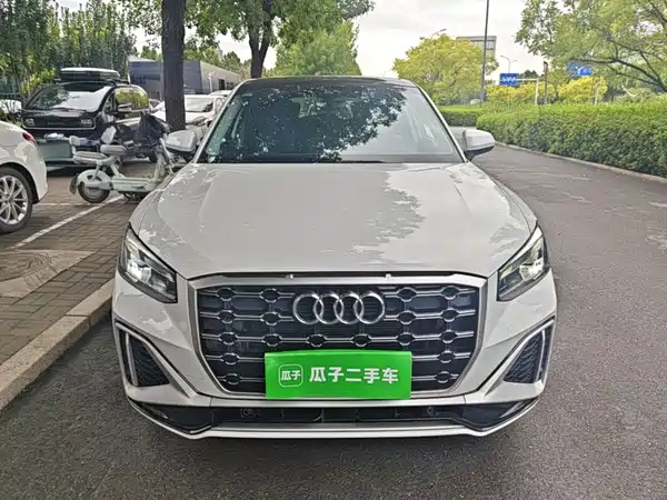 Audi Q2L 2022
