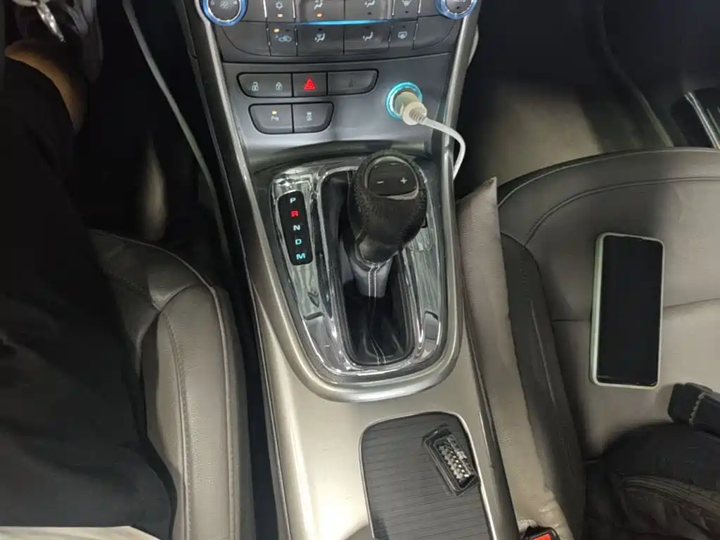 Chevrolet Malibu 2015 — фото 14