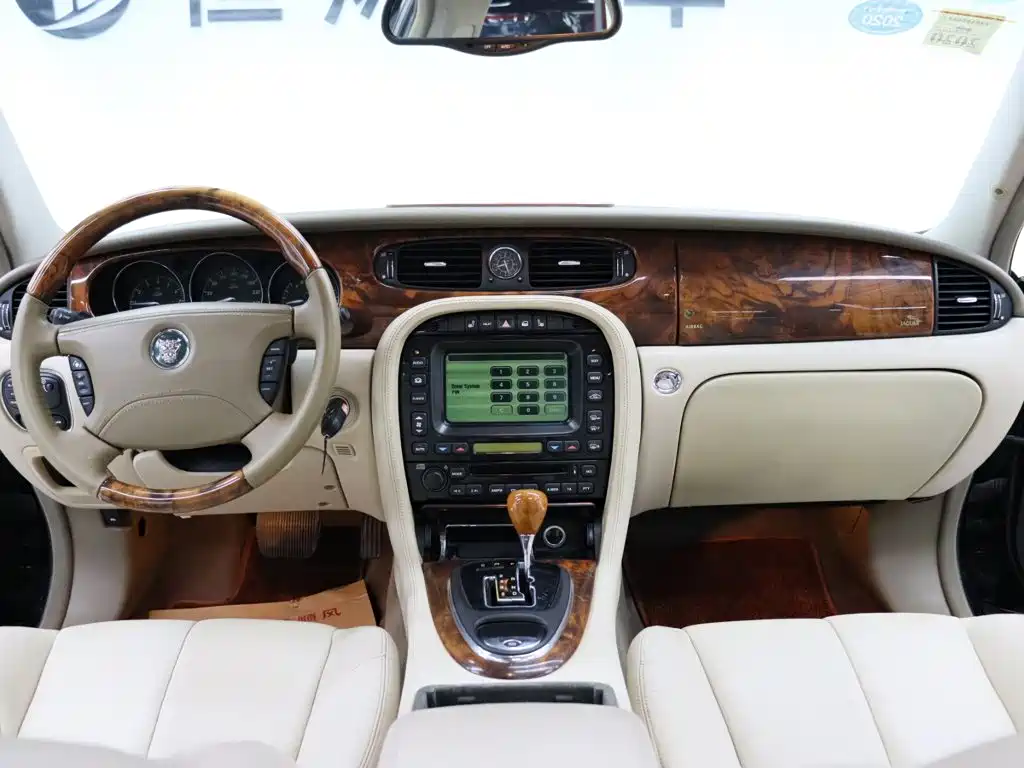 Jaguar XJ 2005 — фото 13