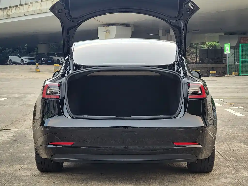 Tesla Model 3 2022 — фото 18