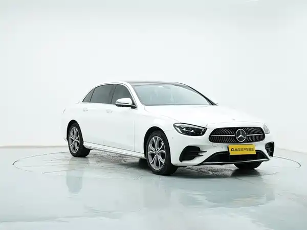 Mercedes-Benz E-Class 2022