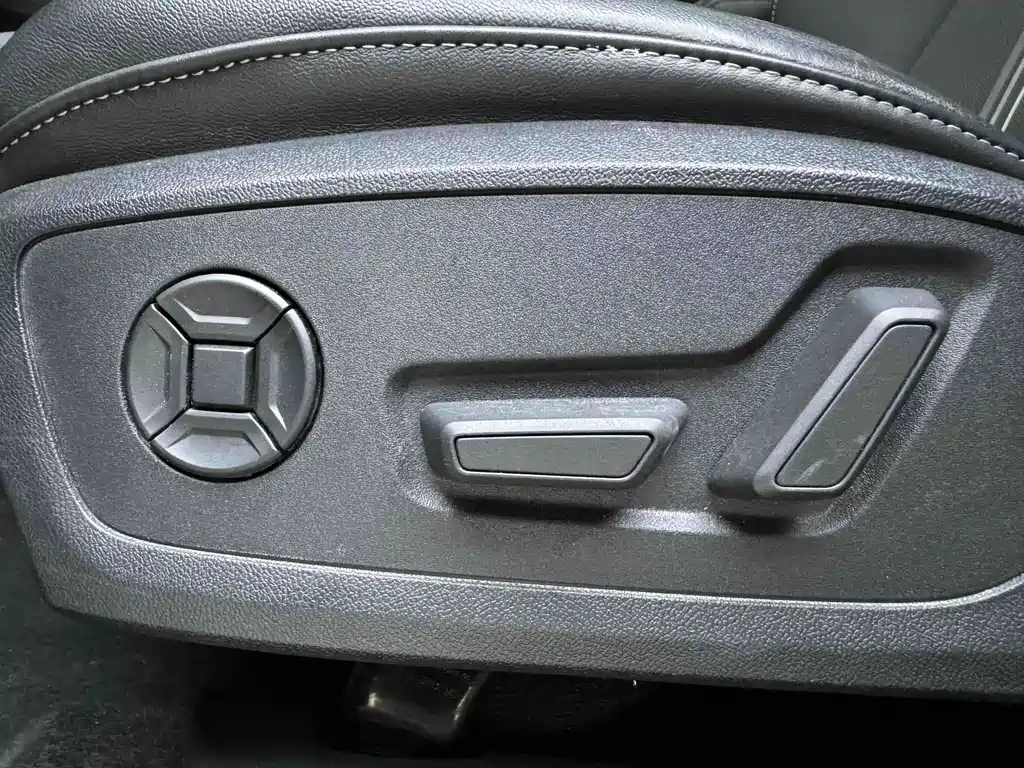 Audi A3 2023 — фото 21