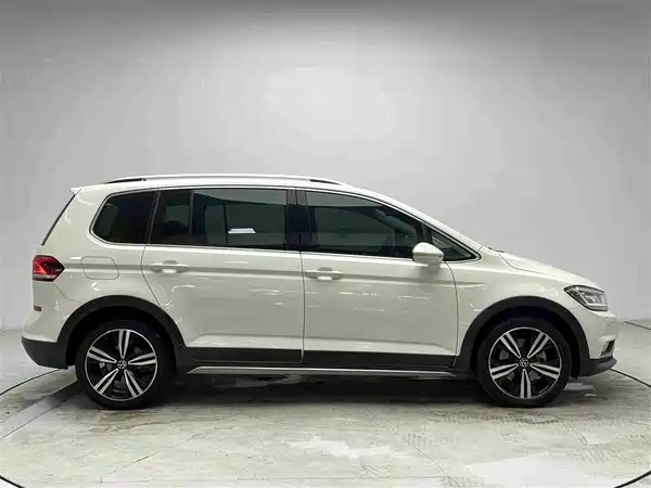Volkswagen Touran 2021