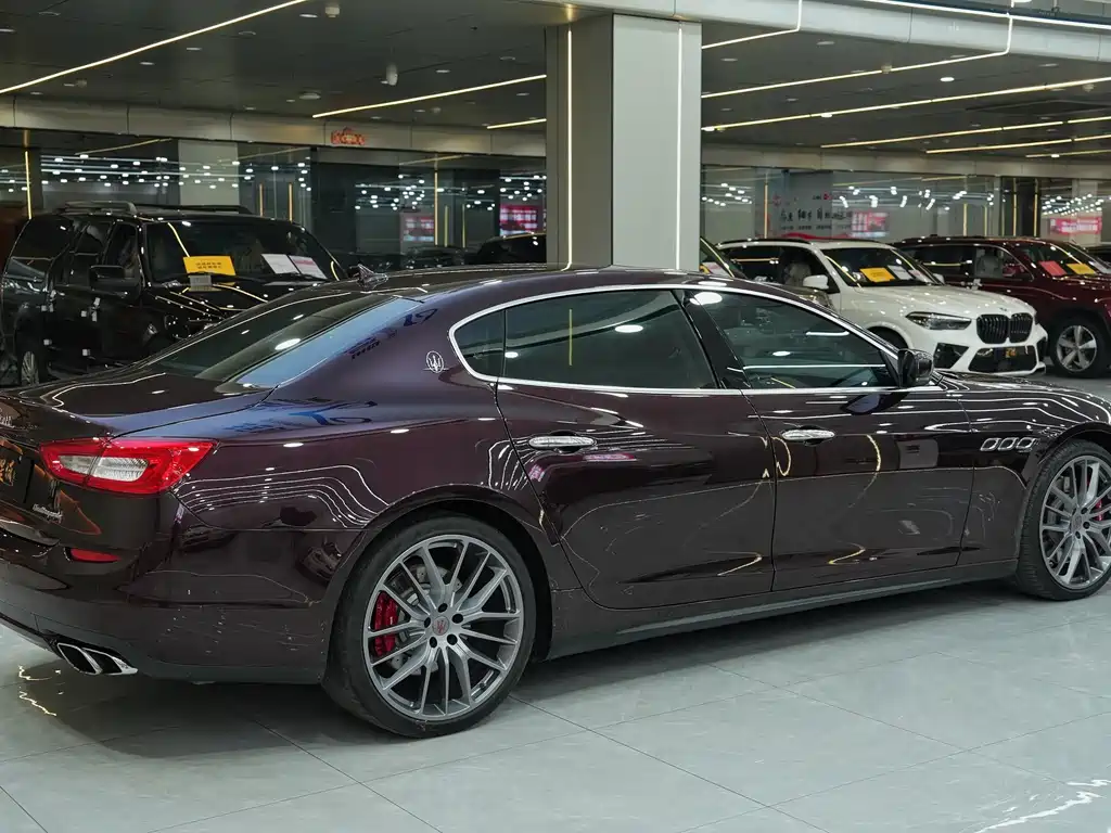 Maserati Quattroporte 2016 — фото 5