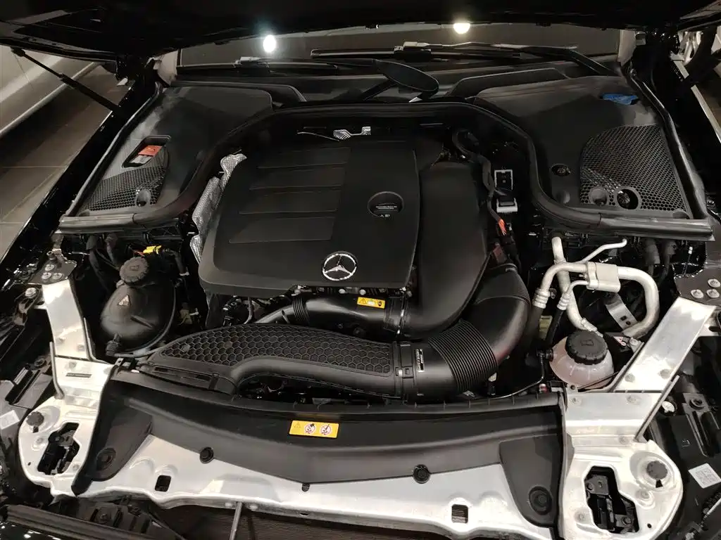 Mercedes-Benz E-Class 2019 — фото 16
