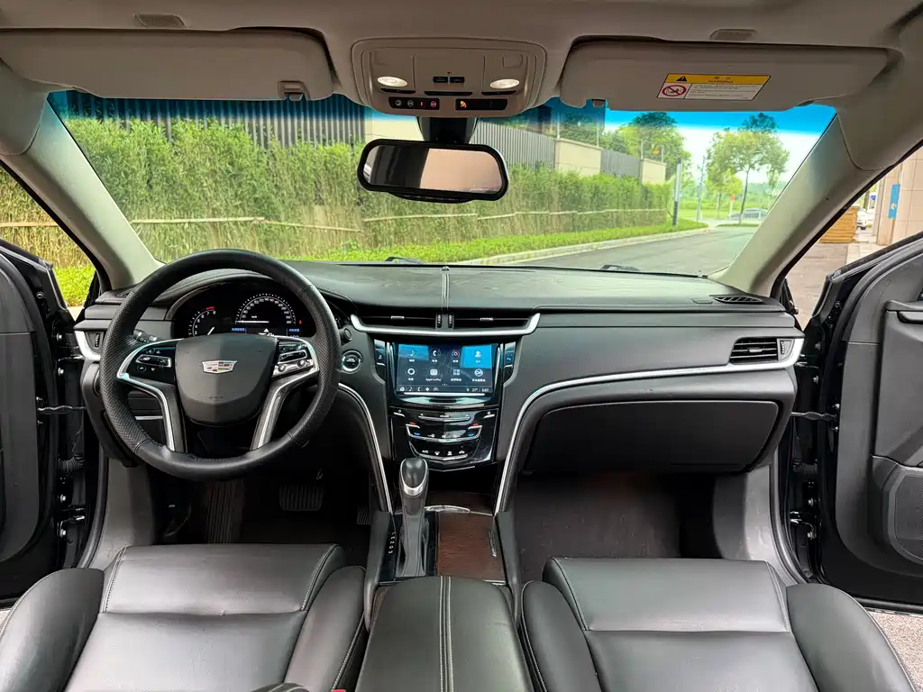Cadillac XTS 2018 — фото 11