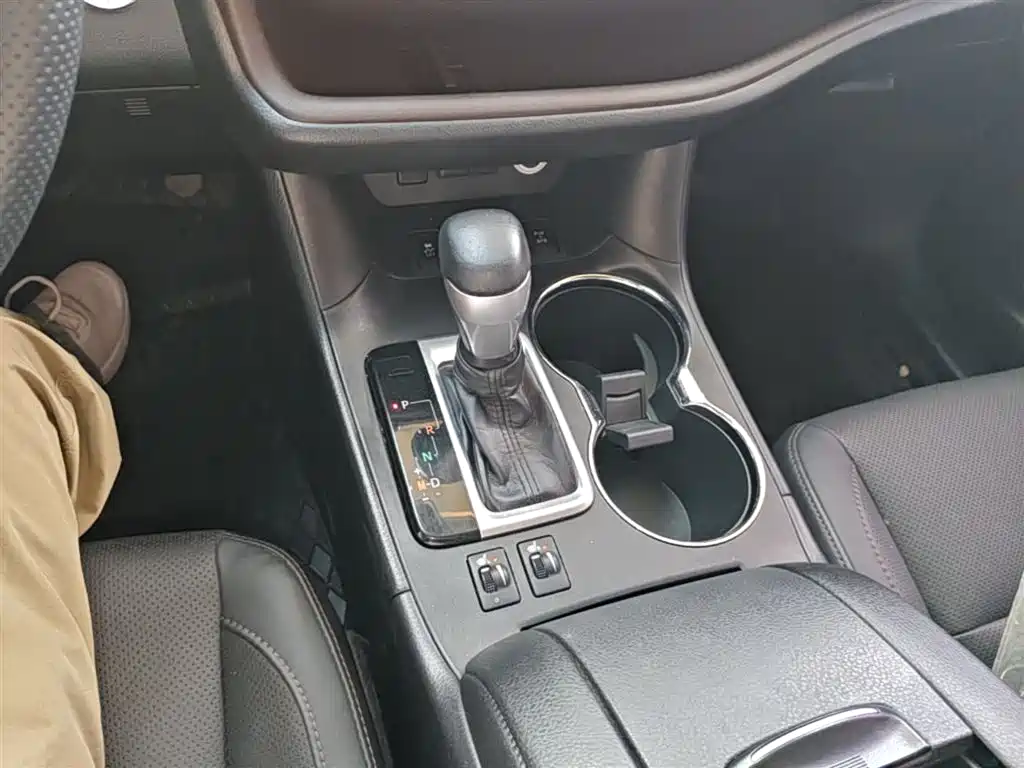 Toyota Highlander 2019 — фото 21