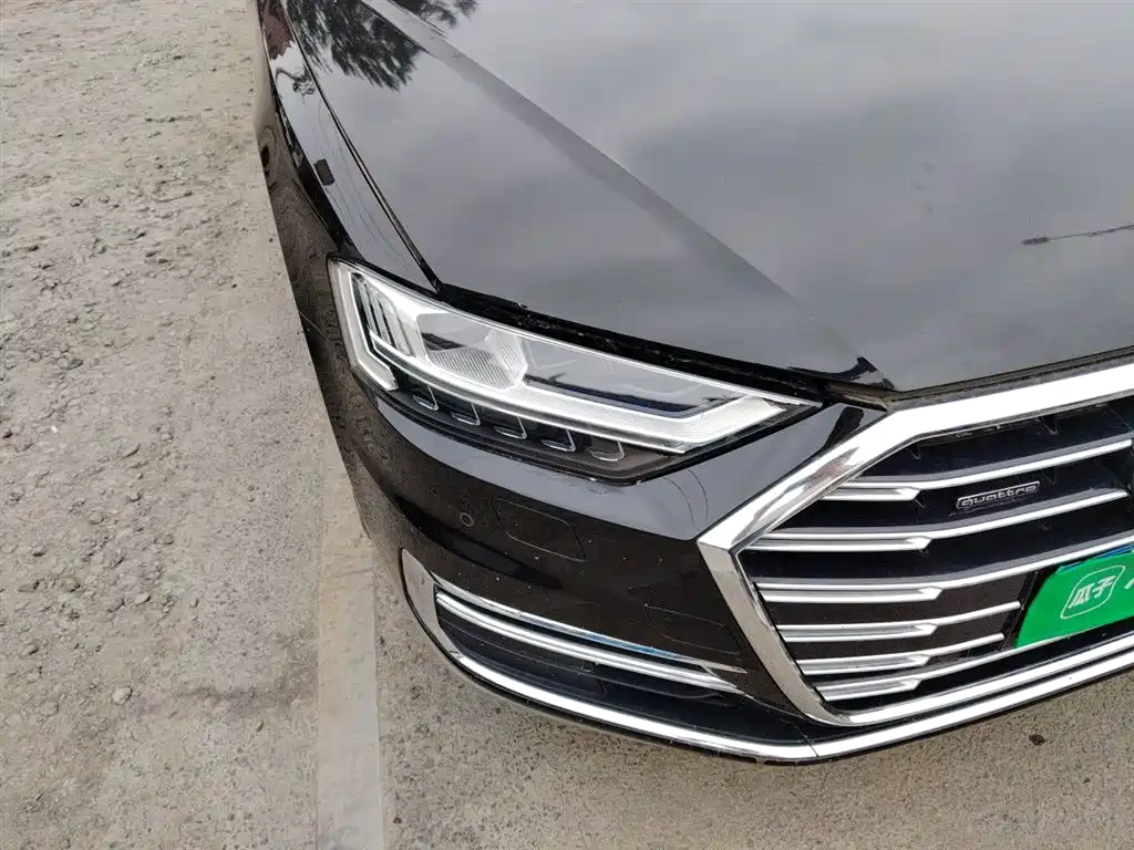 Audi A8 2019 — фото 7