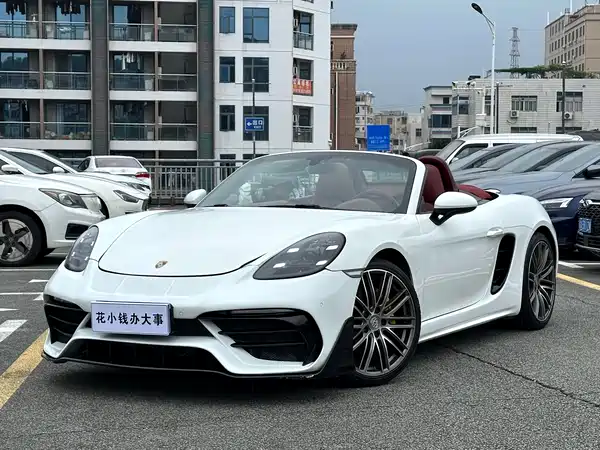 Porsche 718 2016
