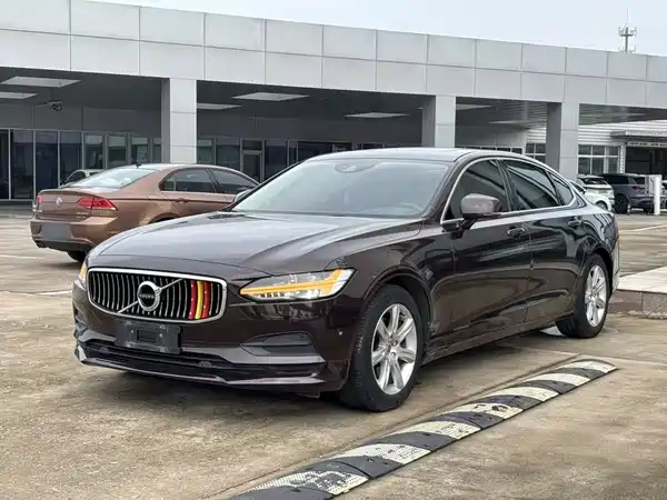 Volvo S90 2018