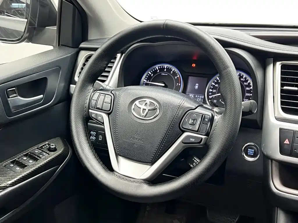 Toyota Highlander 2017 — фото 21