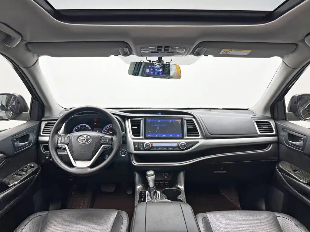 Toyota Highlander 2017 — фото 23