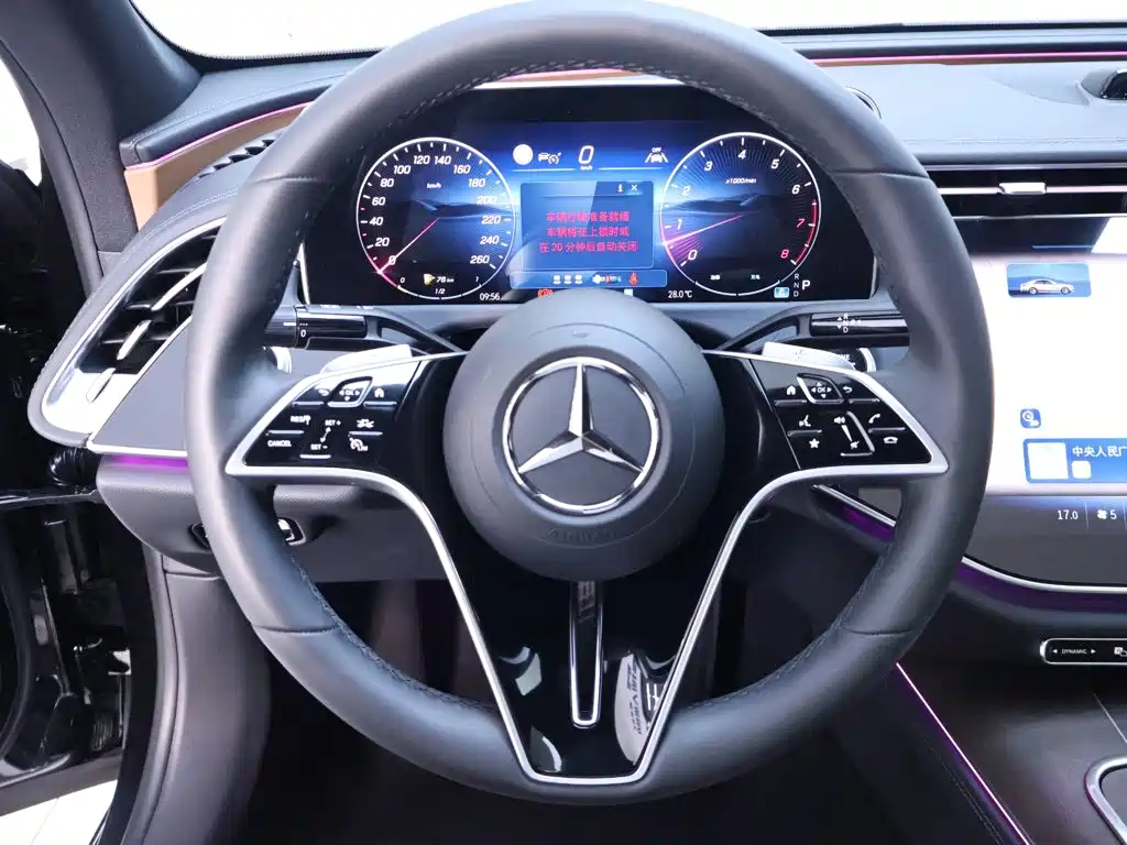 Mercedes-Benz E-Class 2025 — фото 16