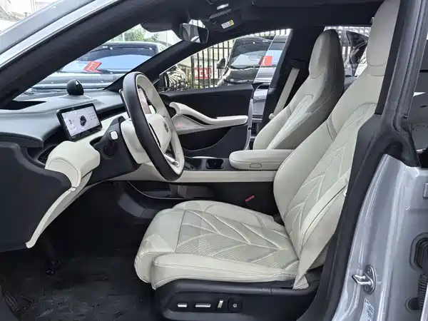 NIO ET5T 2025
