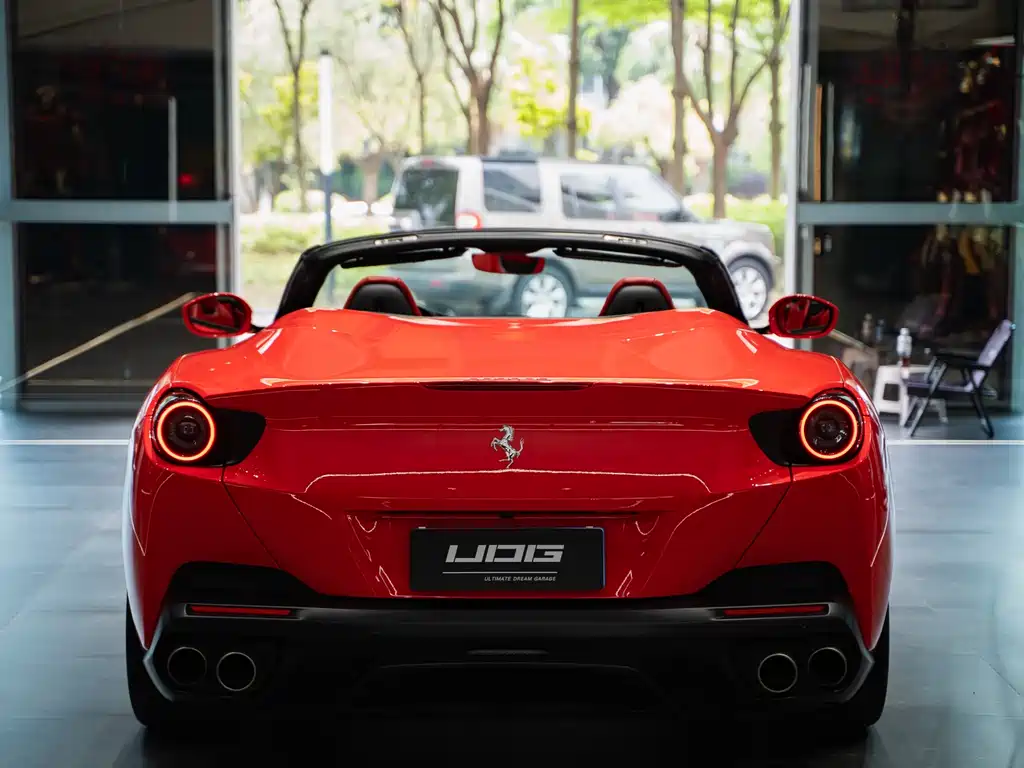 Ferrari Portofino 2019 — фото 15