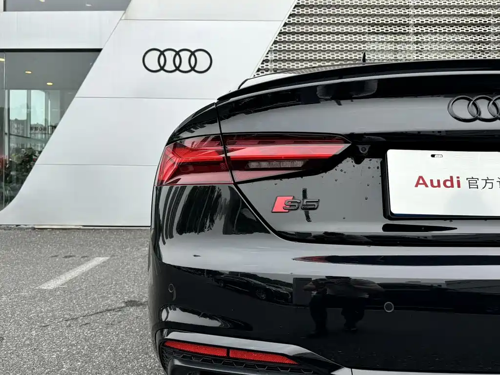 Audi S5 2025 — фото 17