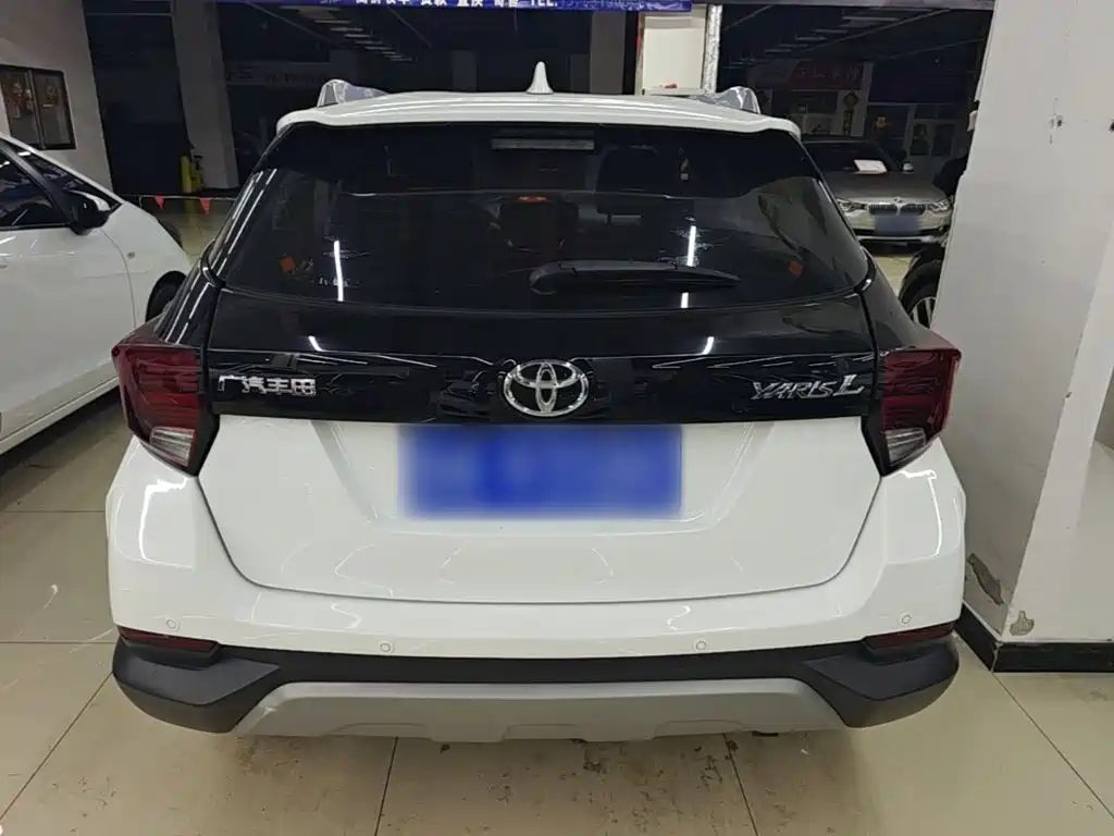 Toyota Yaris L 2020 — фото 6