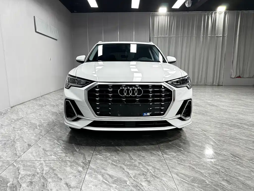Audi Q3 2023 — фото 2
