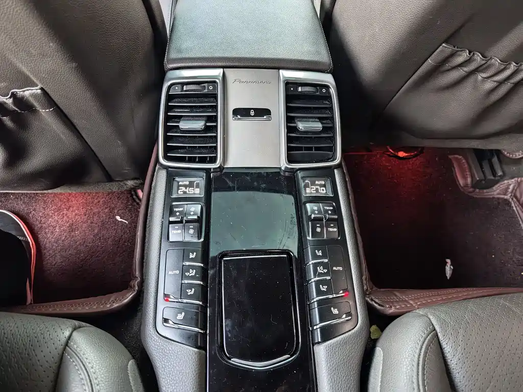 Porsche Panamera 2015 — фото 15