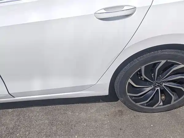 Volkswagen Golf 2024