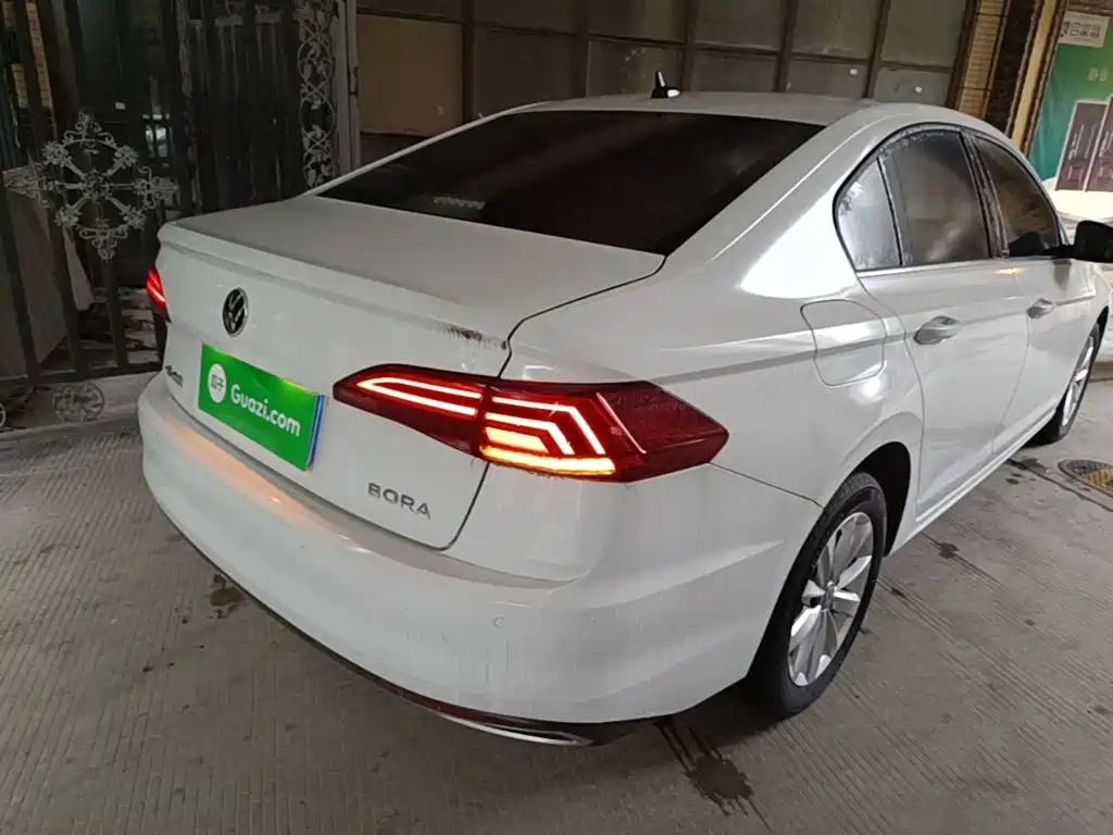Volkswagen Bora 2021