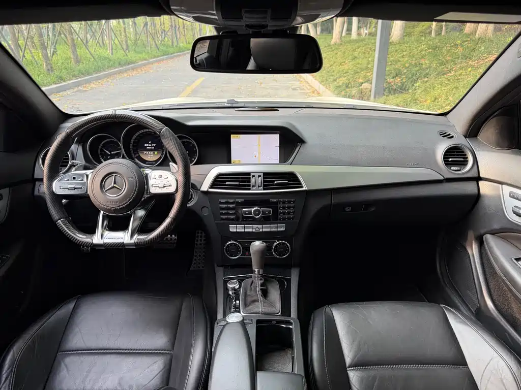 Mercedes-Benz C-Class AMG 2012 — фото 15