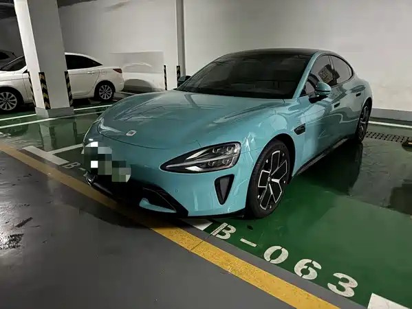 Xiaomi SU7 2024