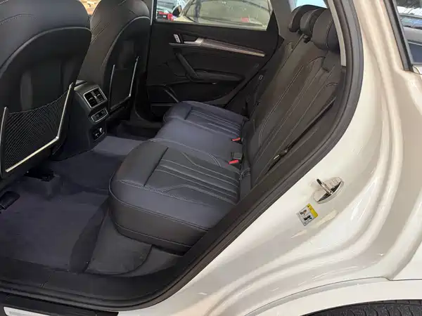 Audi Q5L 2022