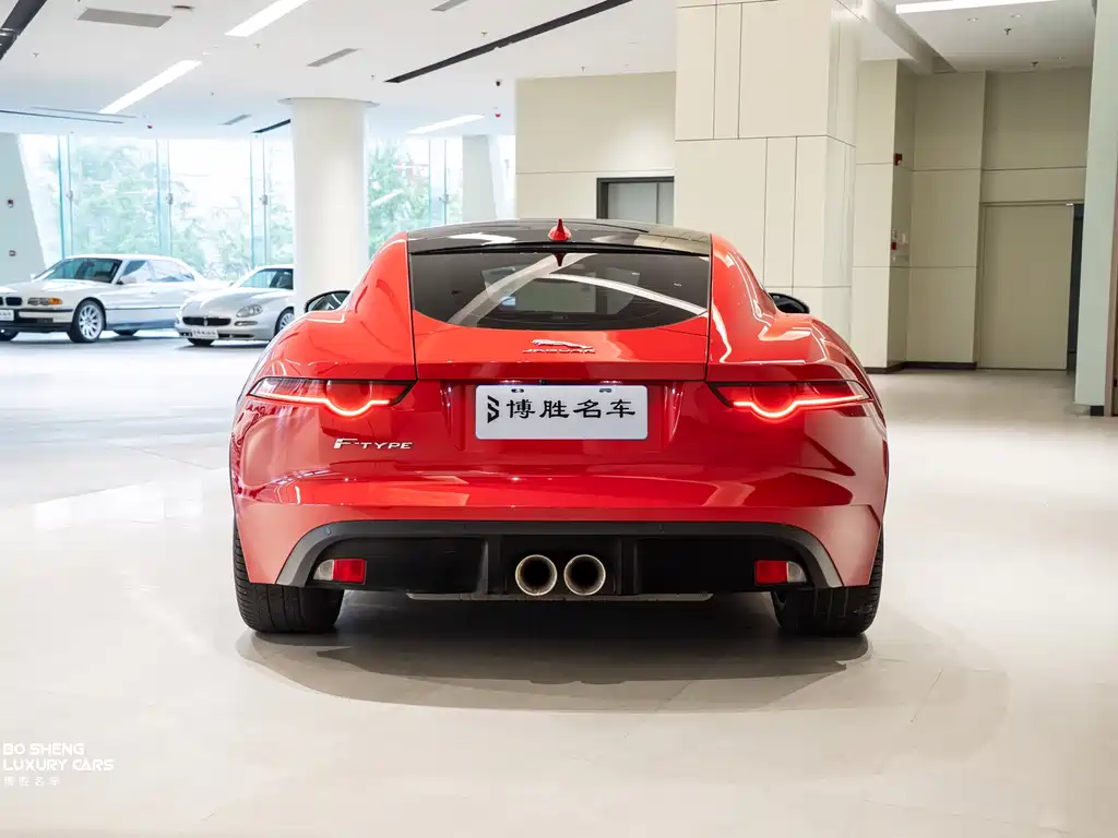 Jaguar F-TYPE 2018 — фото 4