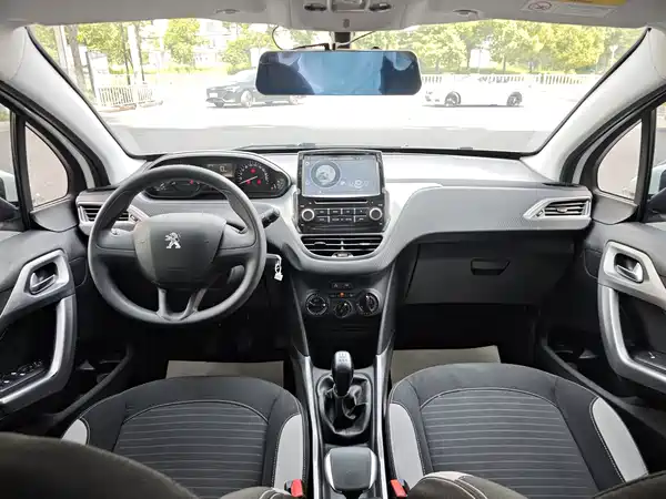 Peugeot 2008 2014