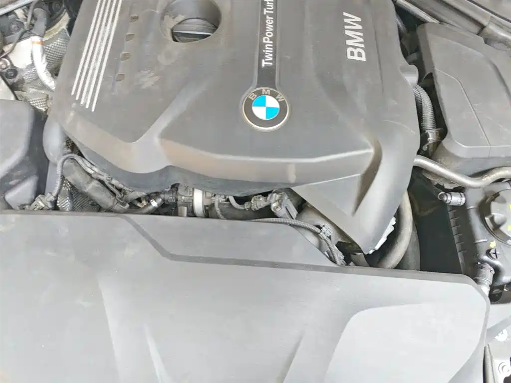 BMW 3 Series 2019 — фото 11