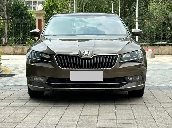 Skoda Superb 2016