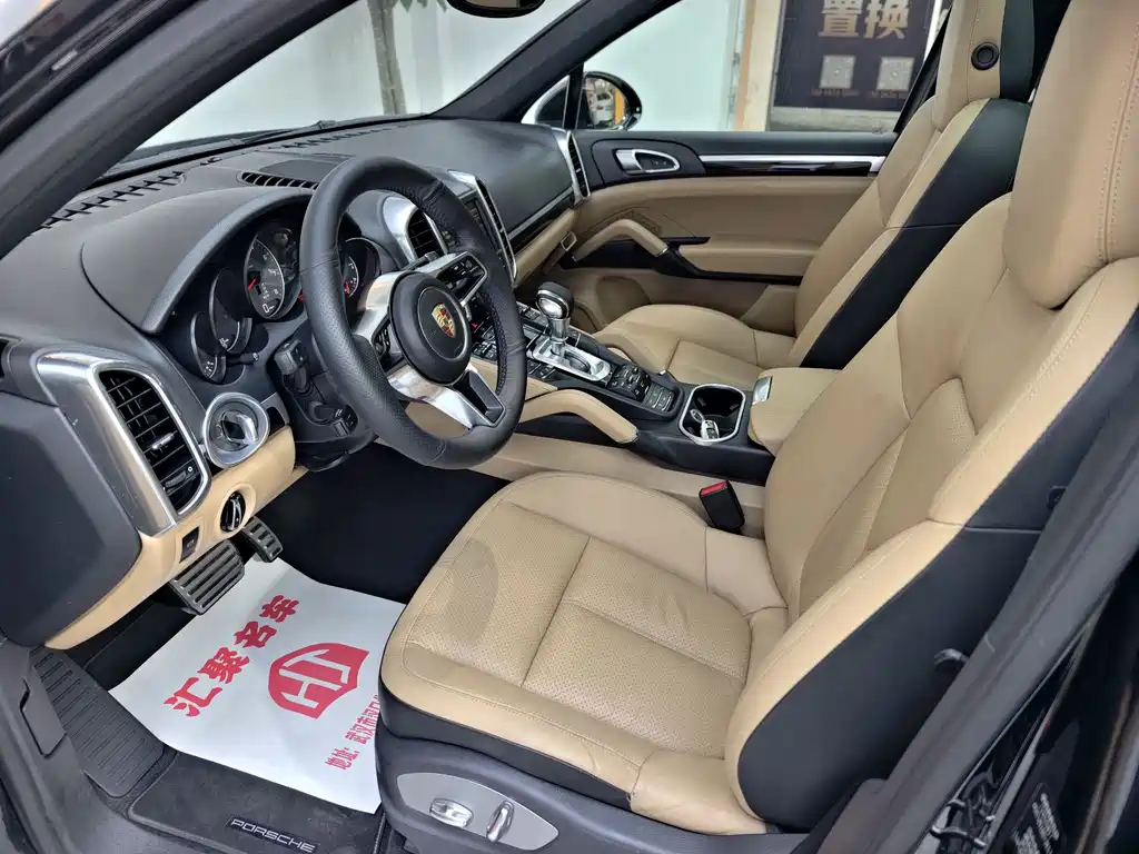Porsche Cayenne 2015 — фото 17
