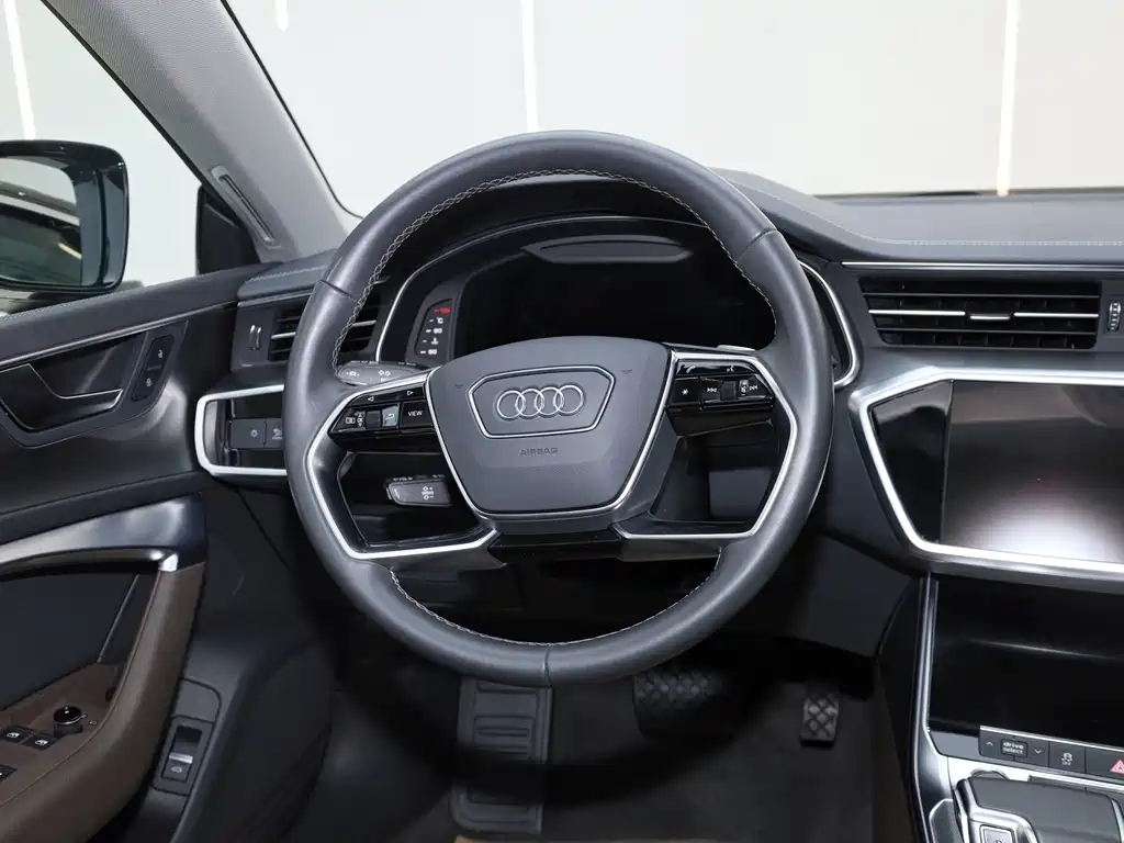 Audi A7L 2024 — фото 12