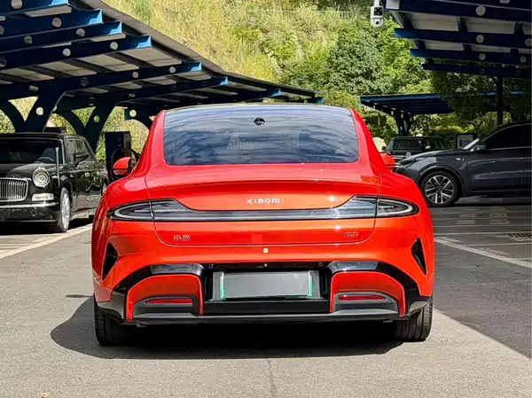 Xiaomi SU7 2025