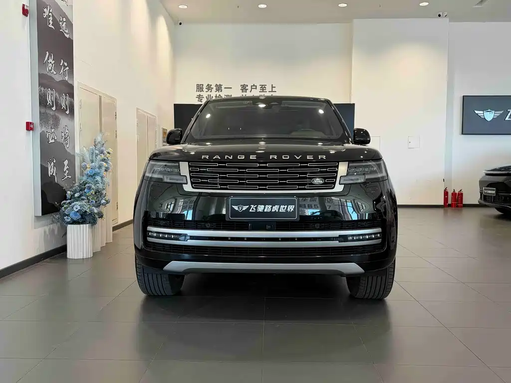 Land Rover Range Rover 2023 — фото 2